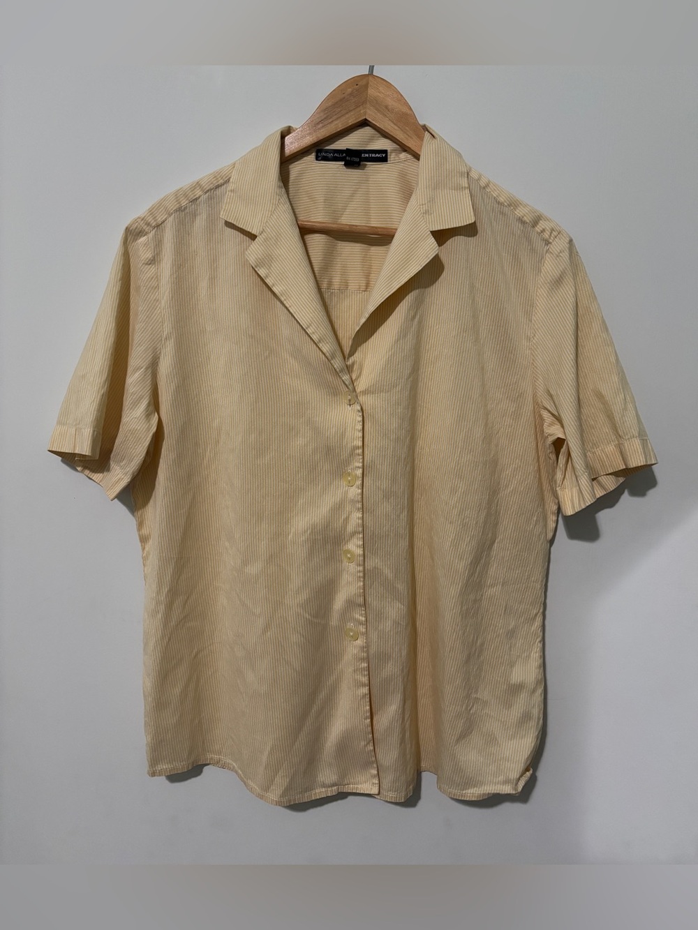 Linda Allard Pale Yellow Short-Sleeve Button-Down Shirt